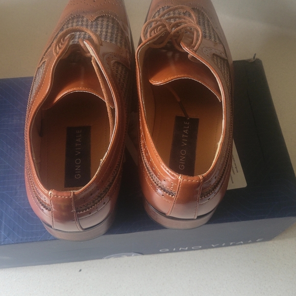 Shoe - Picture 3 of 3